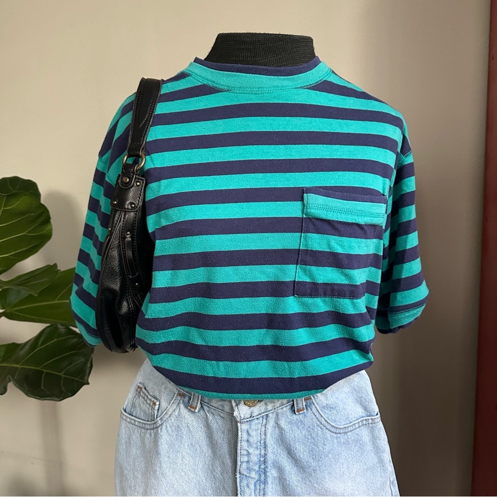 90s y2k Nuggets brand Teal and Navy Striped Tee Shirt vintage aesthetic